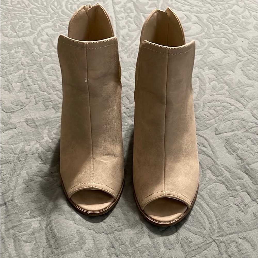 Elegant Cream Peep-Toe Ankle Boots